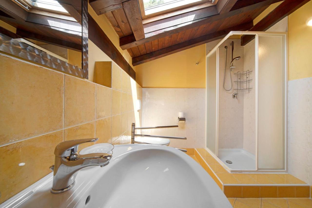 Luxury Country House Домазо Екстер'єр фото